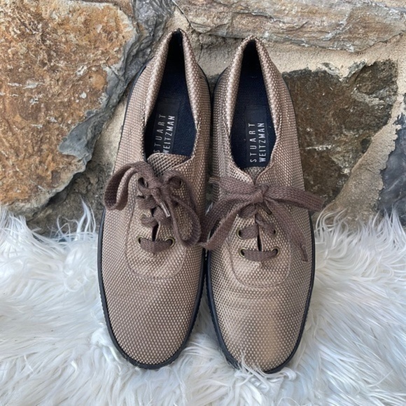 Stuart Weitzman NWOT Textured Tan Leather Lace Up Sneakers Size 8 AA - Picture 1 of 8